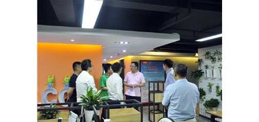 深圳市電子商務(wù)協(xié)會領(lǐng)導(dǎo)及行業(yè)同仁一行蒞臨天助網(wǎng)參觀指導(dǎo)：好風憑借力，迎新正當時